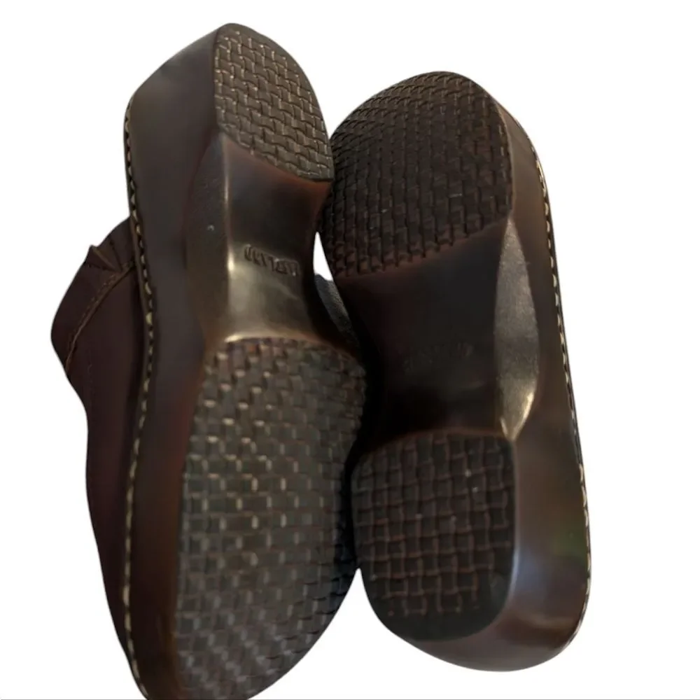Eastland Vintage Shoes Womens 8M Casual Slip On Mule‎ Clogs Brown Leather Wedge